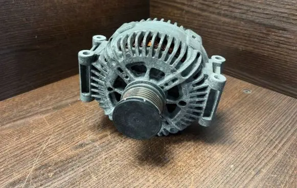 Mercedes-Benz Sprinter W906 Generator/alternator A6461541102 6461541102