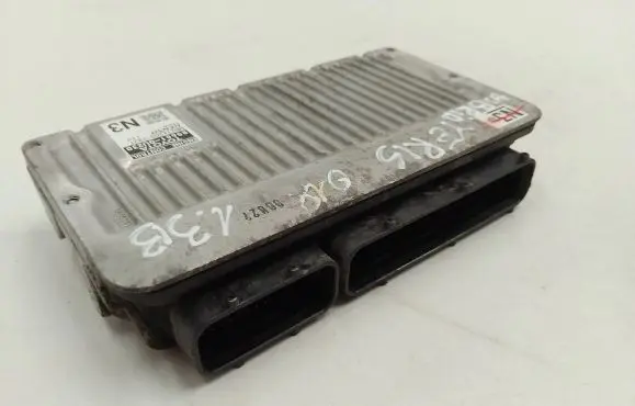 Toyota Yaris Engine control unit/module 896610U230