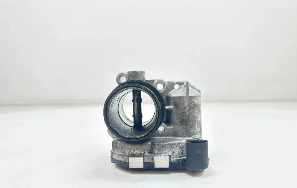 Nissan X-Trail T30 Throttle valve 8200330810 0281002681 8200330812