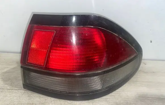 Mazda 626 Rear/tail lights 22061825