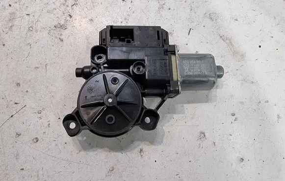 Volkswagen Polo V 6R Rear door window regulator motor 6R0959811F S0902 850311053B