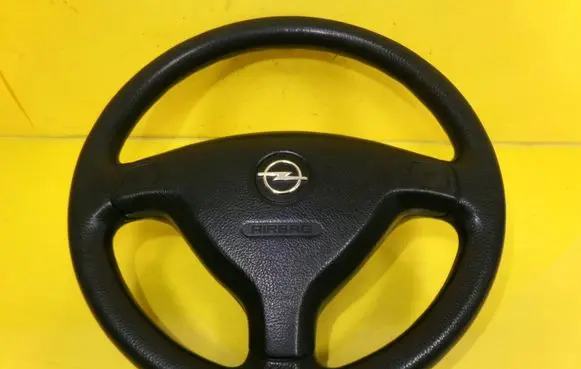 Opel Zafira A Steering wheel 16820665 4397108