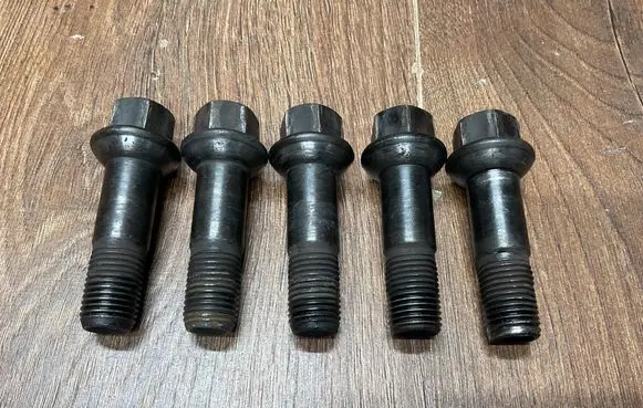 Mercedes-Benz E W213 Nuts/bolts A0009907607