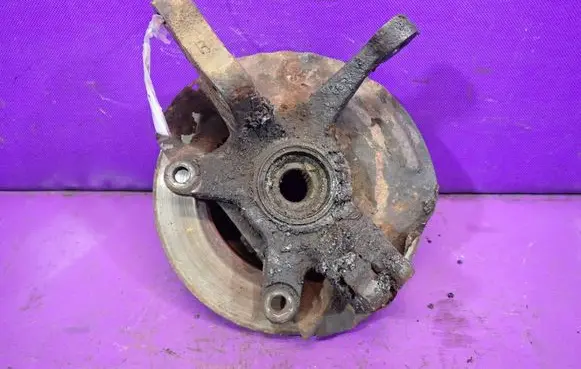Hyundai Atos Prime Front wheel hub spindle knuckle