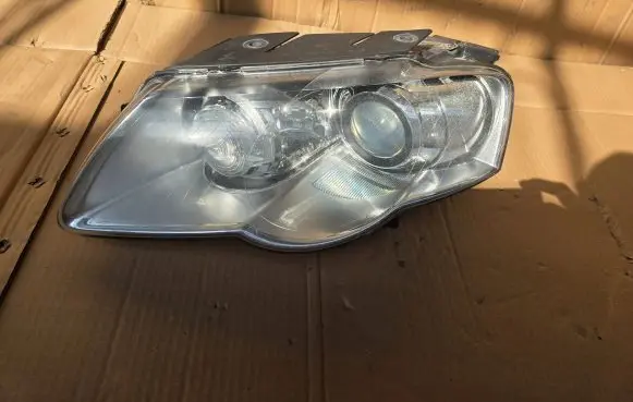 Volkswagen PASSAT B6 Headlight/headlamp 3C0941751G
