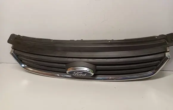 Ford Kuga I Front grill 8V41R7081A 8V418200AC
