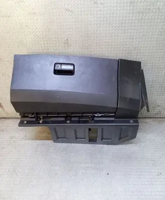 Nissan Murano Z50 Glove box 68108CA000