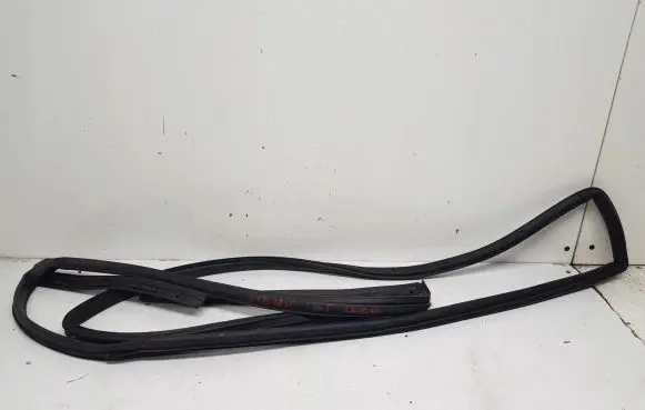 KIA Stonic Rubber seal rear door 