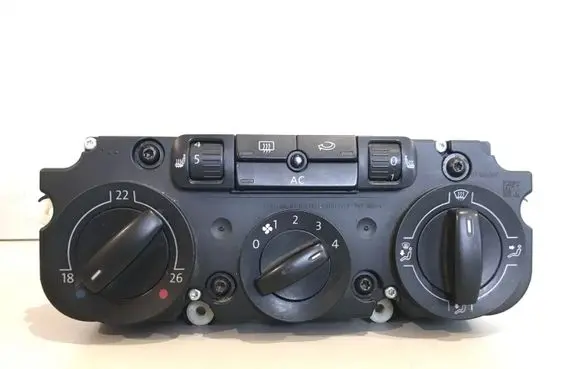 Volkswagen Touran I Climate control unit