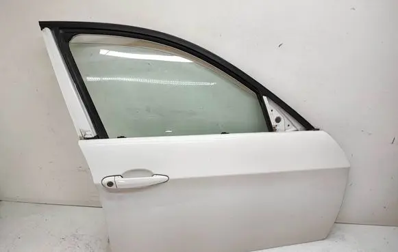 BMW 3 E90 E91 Front door 