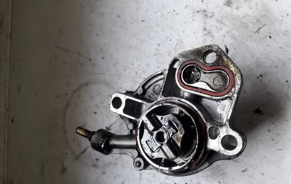 Citroen C8 Vacuum pump