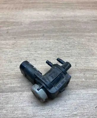 Volkswagen Golf IV Turbo solenoid valve 1J0906283C MT2