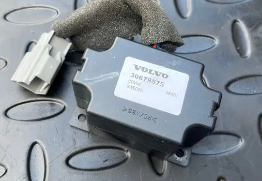 Volvo C70 Sound amplifier 30679365