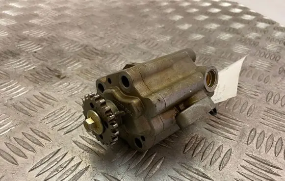 Ford Mustang VI Oil pump F2GE6600AA