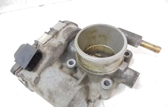 Opel Corsa C Electric throttle body valve 24420536