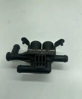 BMW 6 F06 Gran coupe Coolant heater control valve 9310349 1147412221