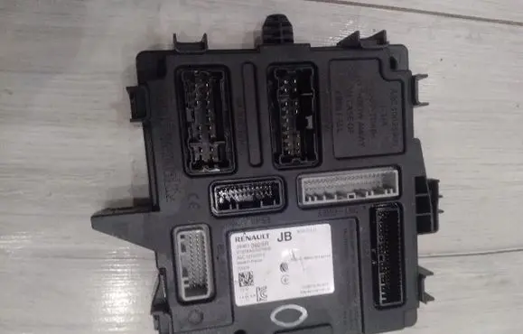 Renault Clio V Comfort/convenience module 284b13925r