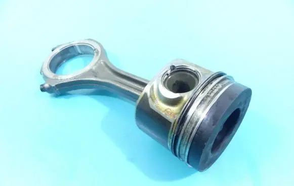 Piston