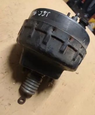 Jeep Grand Cherokee Brake booster 52008336