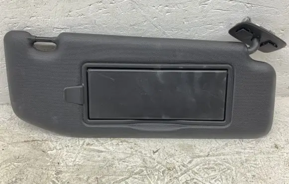 Opel Astra L Sun visor