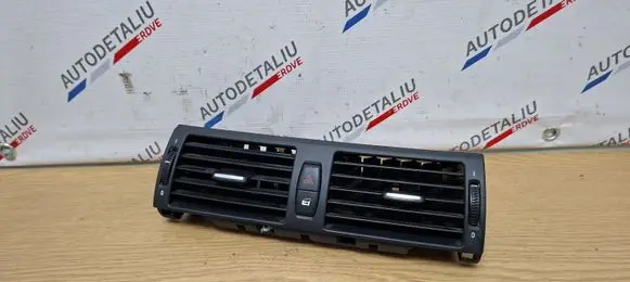 BMW X5 E70 Dash center air vent grill 7161801