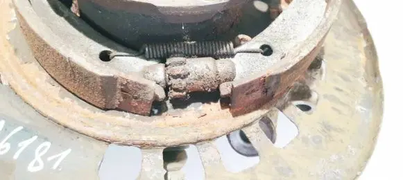 Audi Q7 4L Handbrake/parking brake pads 