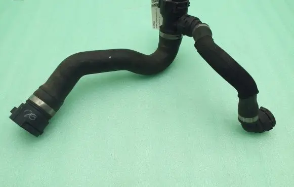BMW 1 F20 F21 Engine coolant pipe/hose 7808076 7811857