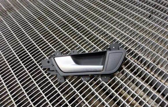 Audi A4 S4 B8 8K Front door interior handle 8K0837019
