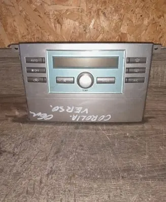 Toyota Corolla Verso E121 Climate control unit 559000F020
