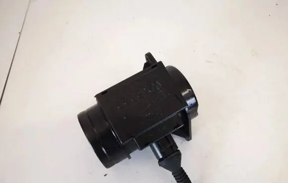 Volkswagen Golf IV Mass air flow meter 074906461