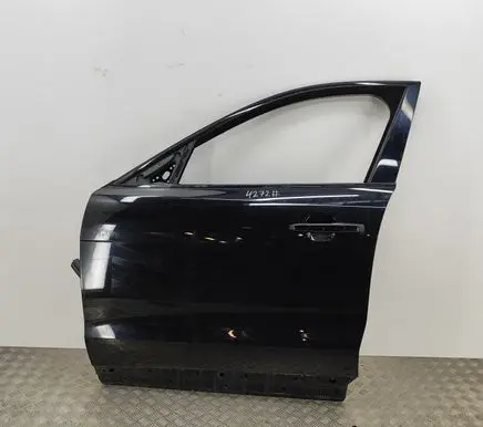Jaguar F-Pace Front door T4A1369