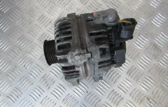 Toyota Corolla E120 E130 Generator/alternator 0124315024 27060-0D030-B