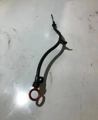 Volkswagen PASSAT B6 Oil level dip stick 03L103