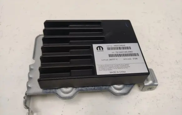 Chrysler Pacifica Sound amplifier 68207345AF 68549088AA 68207345AE