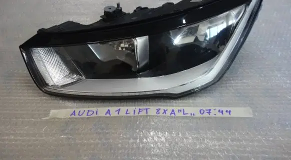 Audi A1 Headlight/headlamp 8XA941003 1090074