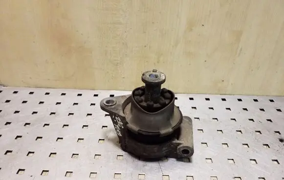 Opel Astra H Gearbox mount