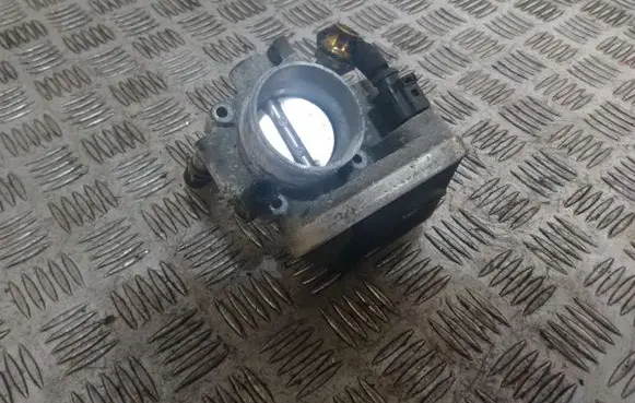 Opel Astra H Electric throttle body valve 55560398