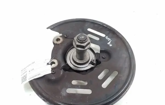 Mercedes-Benz Citan W415 Rear wheel hub A4153560300