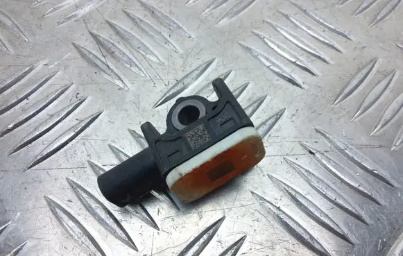 Audi A1 Airbag deployment crash/impact sensor 7E0959352