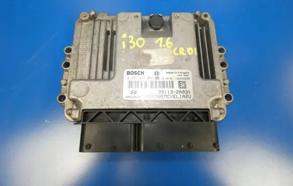 KIA Ceed Engine control unit/module 391132A931 0281019082