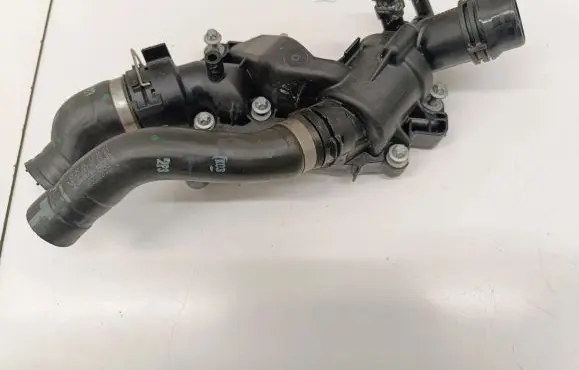 Mercedes-Benz C W206 Thermostat/thermostat housing A2542003300