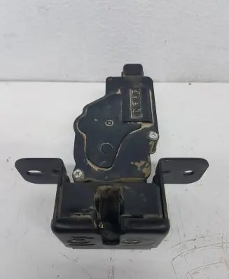 KIA Sorento Tailgate window lock/catch/latch 871303E000