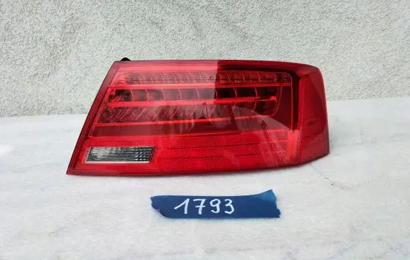 Audi A5 Rear/tail lights 8T8945096F