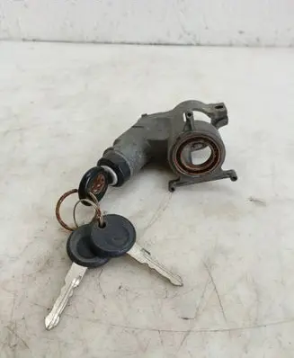 Volkswagen Jetta II Ignition lock KLS83 293916 99E3