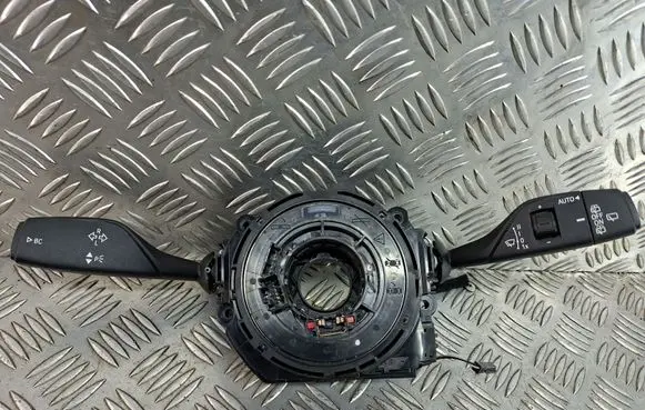 BMW X2 F39 Wiper turn signal indicator stalk/switch 6827369