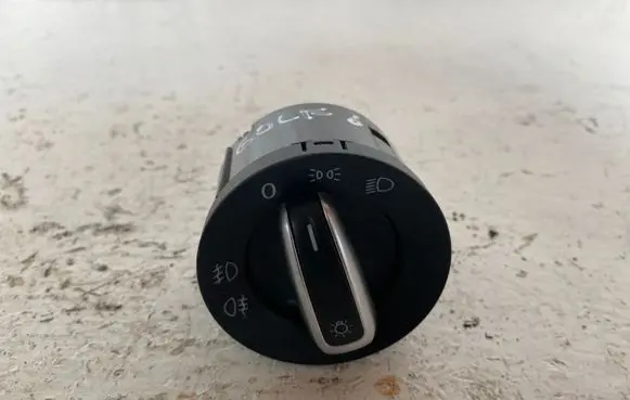 Volkswagen Golf VI Light switch 3C8941431C 10002834