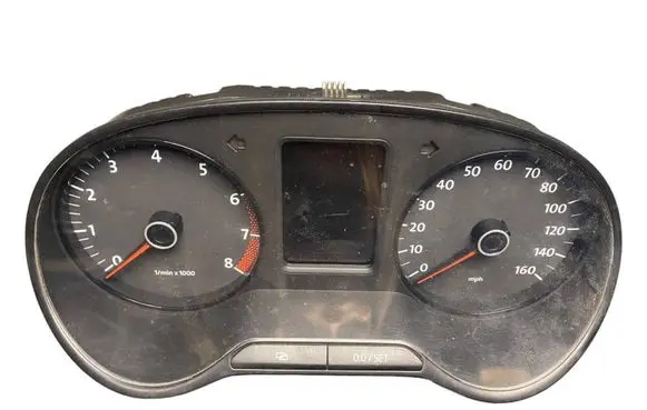 Volkswagen Polo V 6R Speedometer (instrument cluster) 6R0920960C A2C53332250 A2C53385388