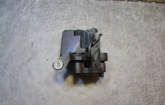 Mercedes-Benz E W212 ABS pump bracket A2124300410