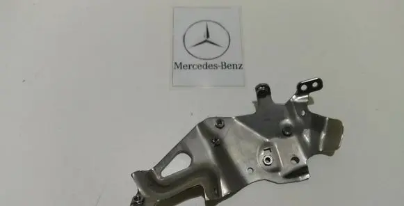 Mercedes-Benz G W461 W463 1st Gen Fuel pump bracket A2780700025