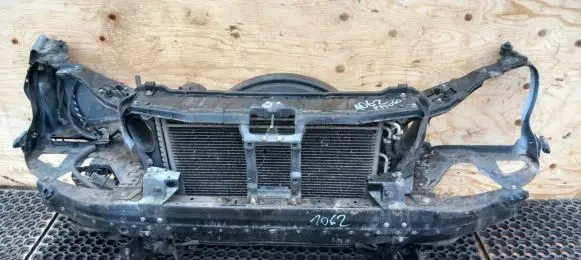 Mercedes-Benz S W220 Radiator support slam panel